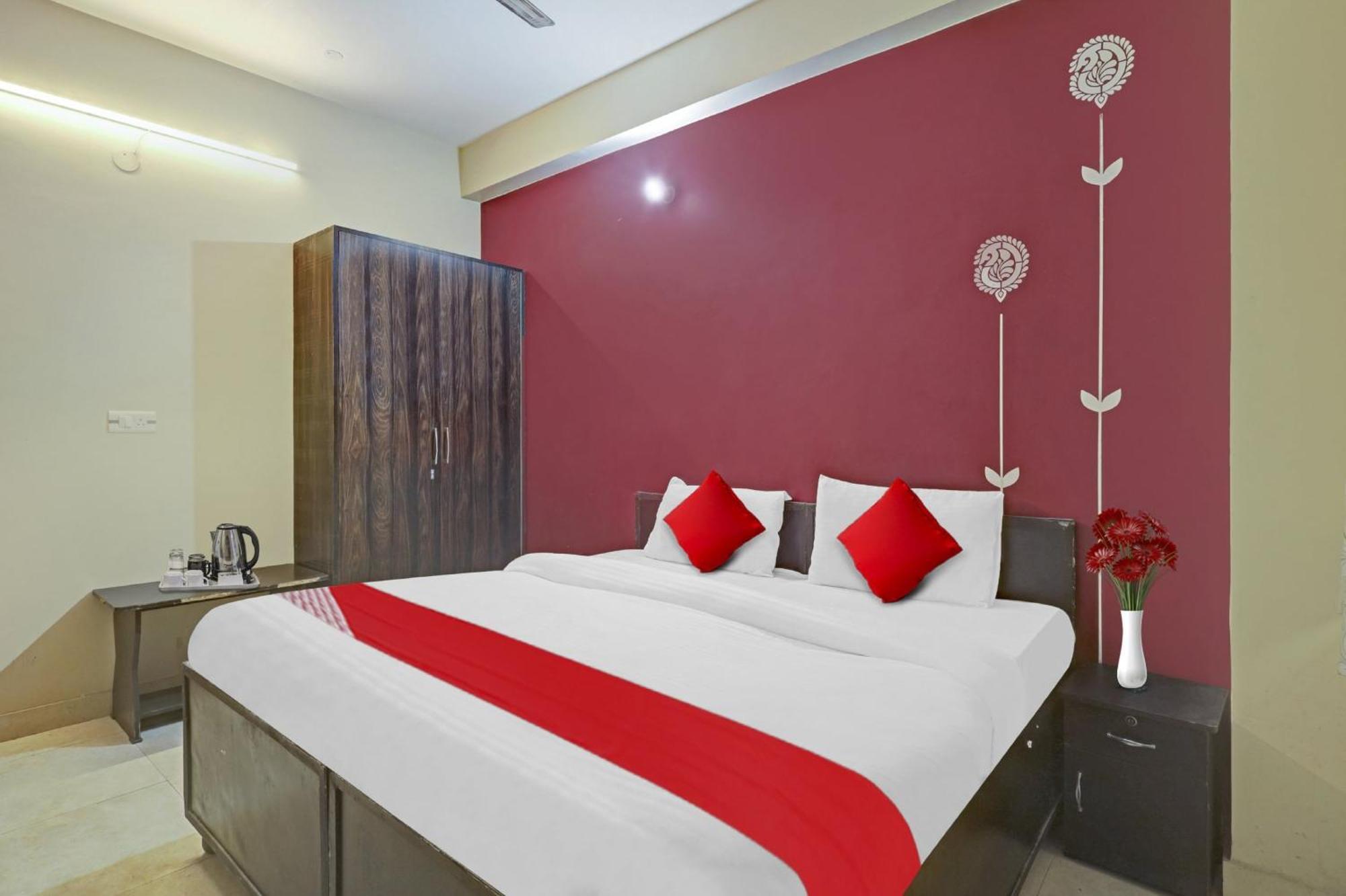 Hotel O A.K Palace New Delhi Exterior photo